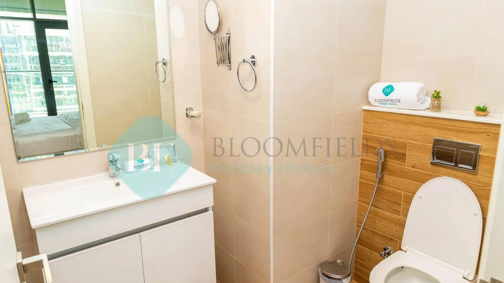 Bloomfields 2Br Duplex Canal View Rahalofts Abu Dabi 0*,